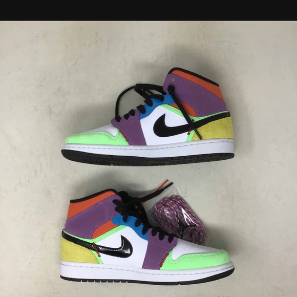 Jordan 1 mid multi color - Picture 2 of 6